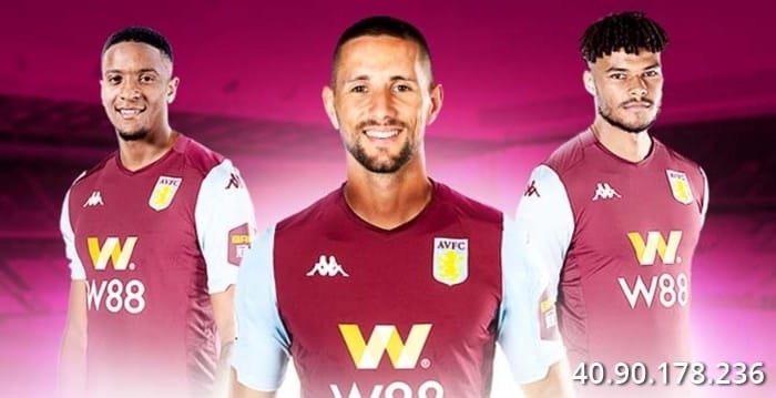 Aston Villa F.C와 악수